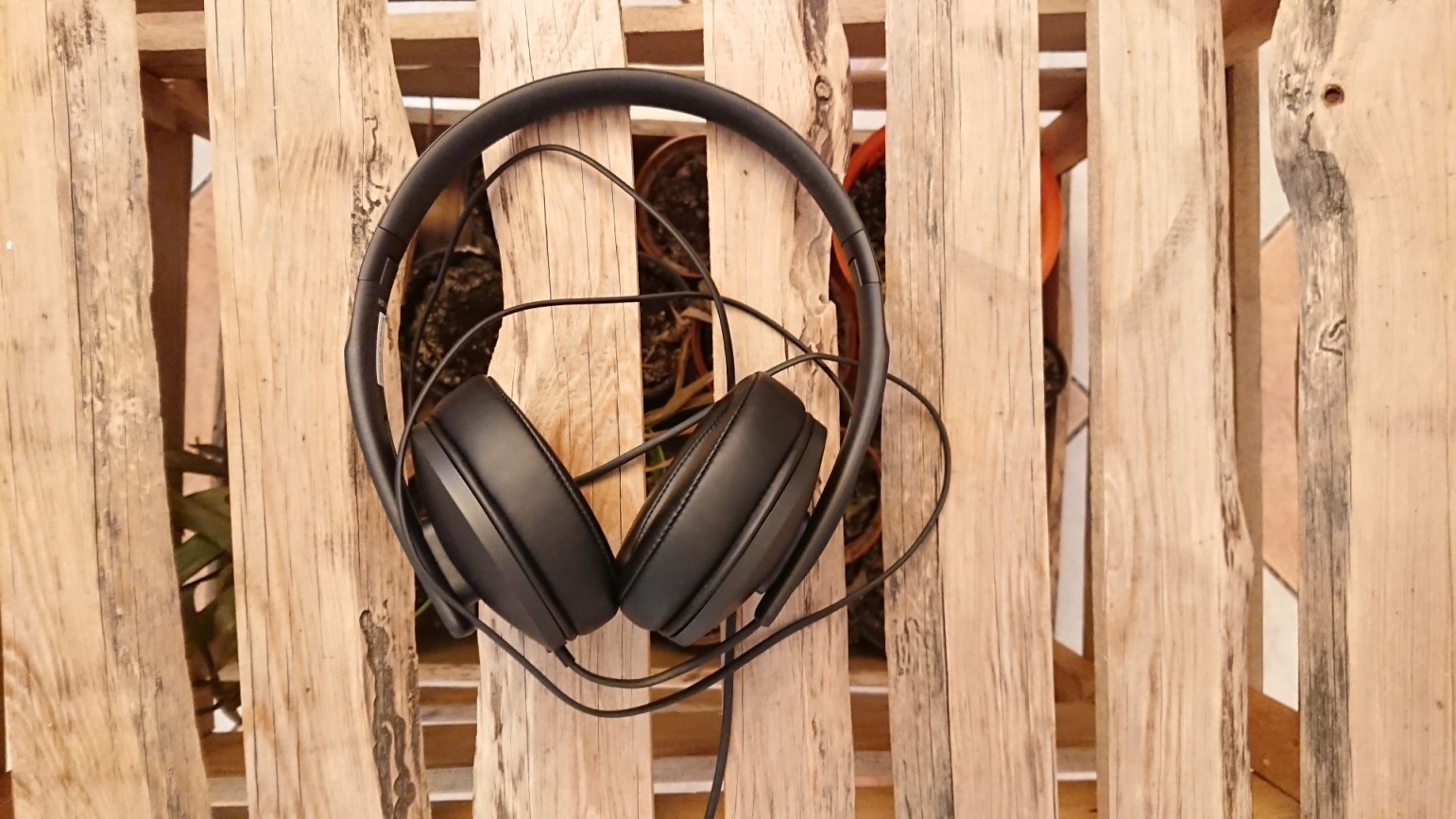 Sennheiser HD 300