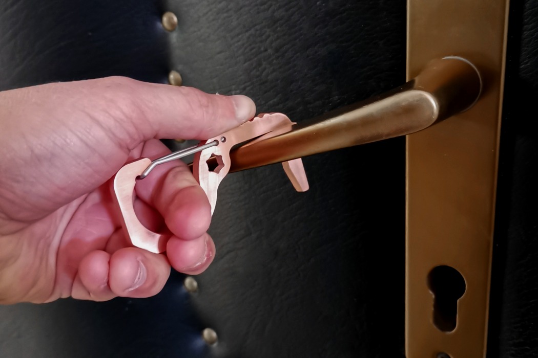 Stay Safe Carabiner